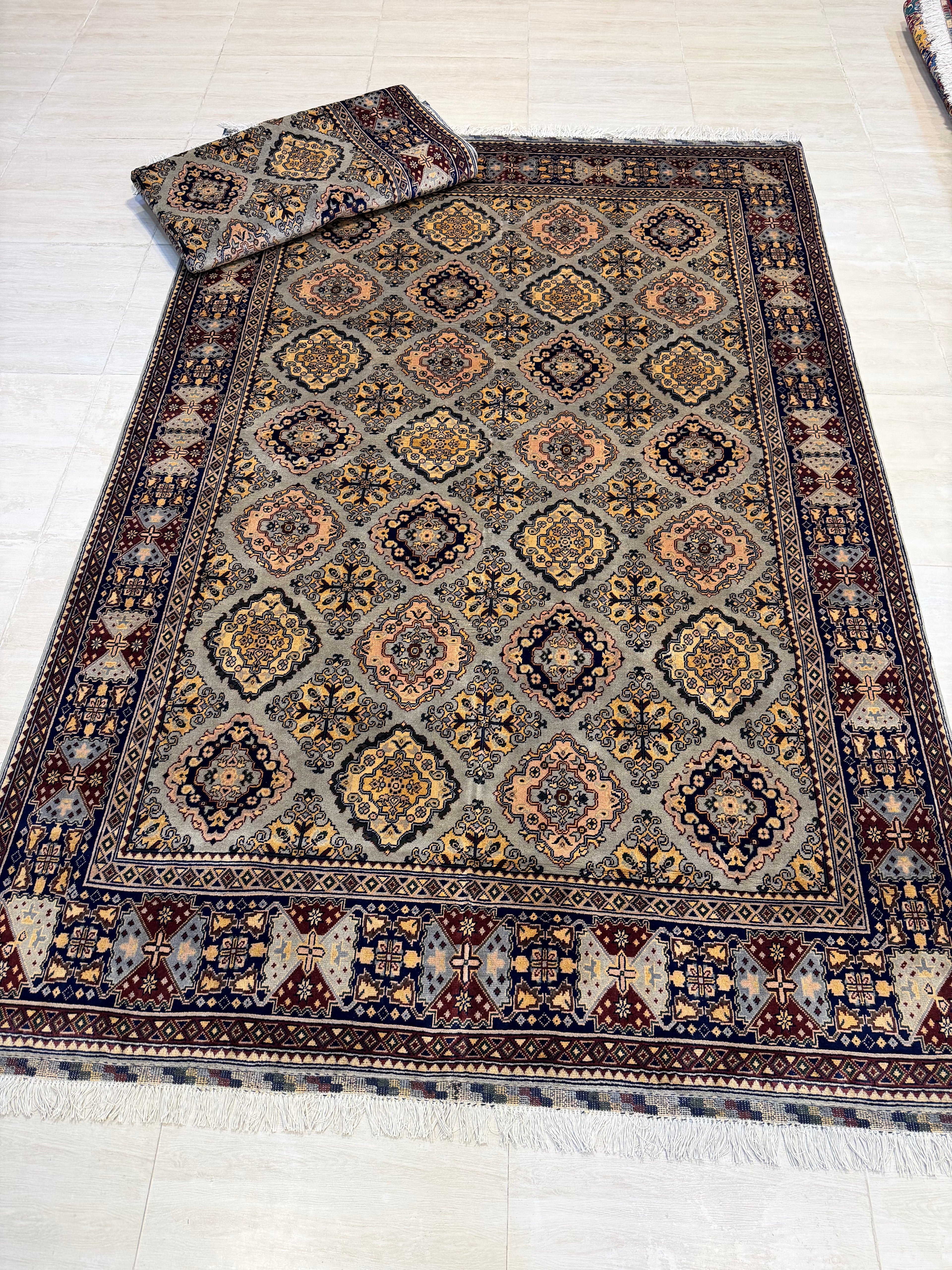 Luxury fine Afghan "Vollayati" Carpet