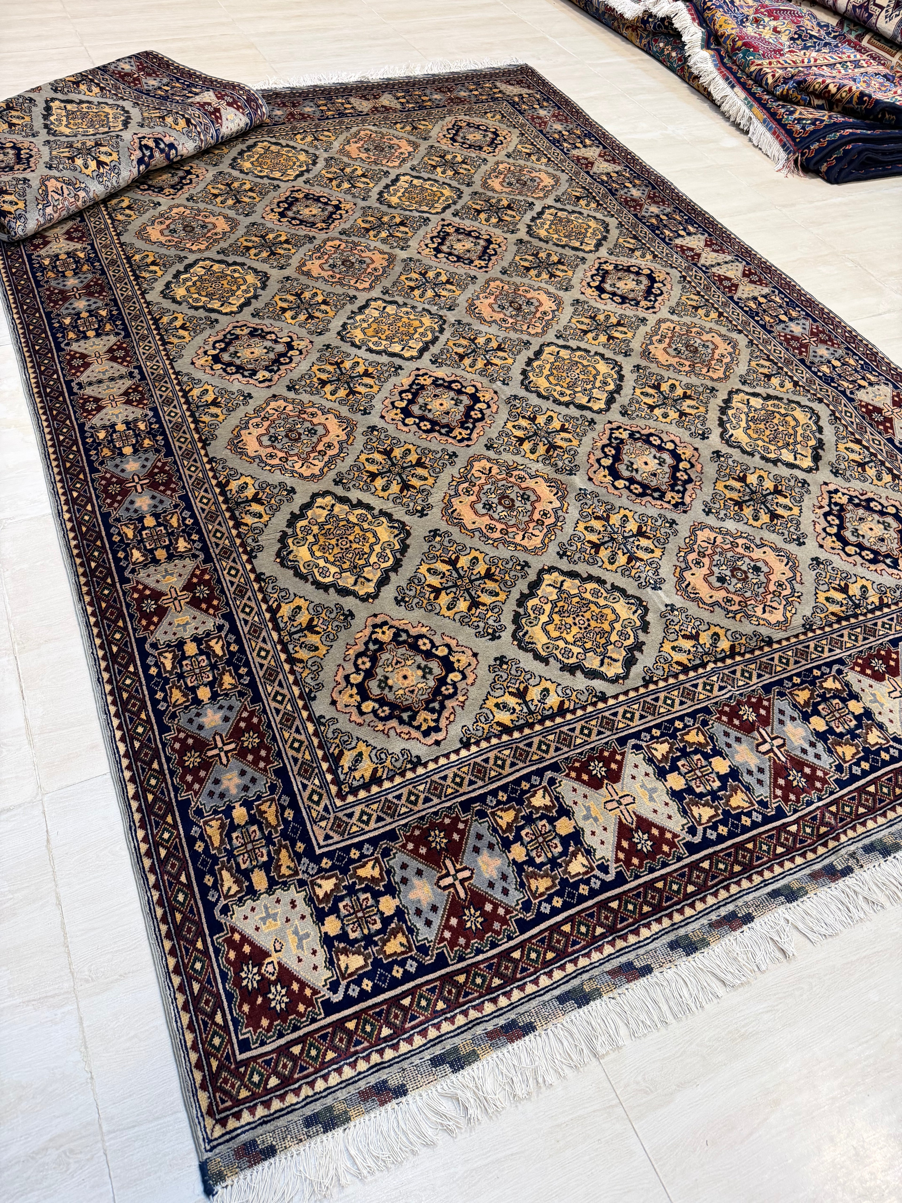 Luxury fine Afghan "Vollayati" Carpet